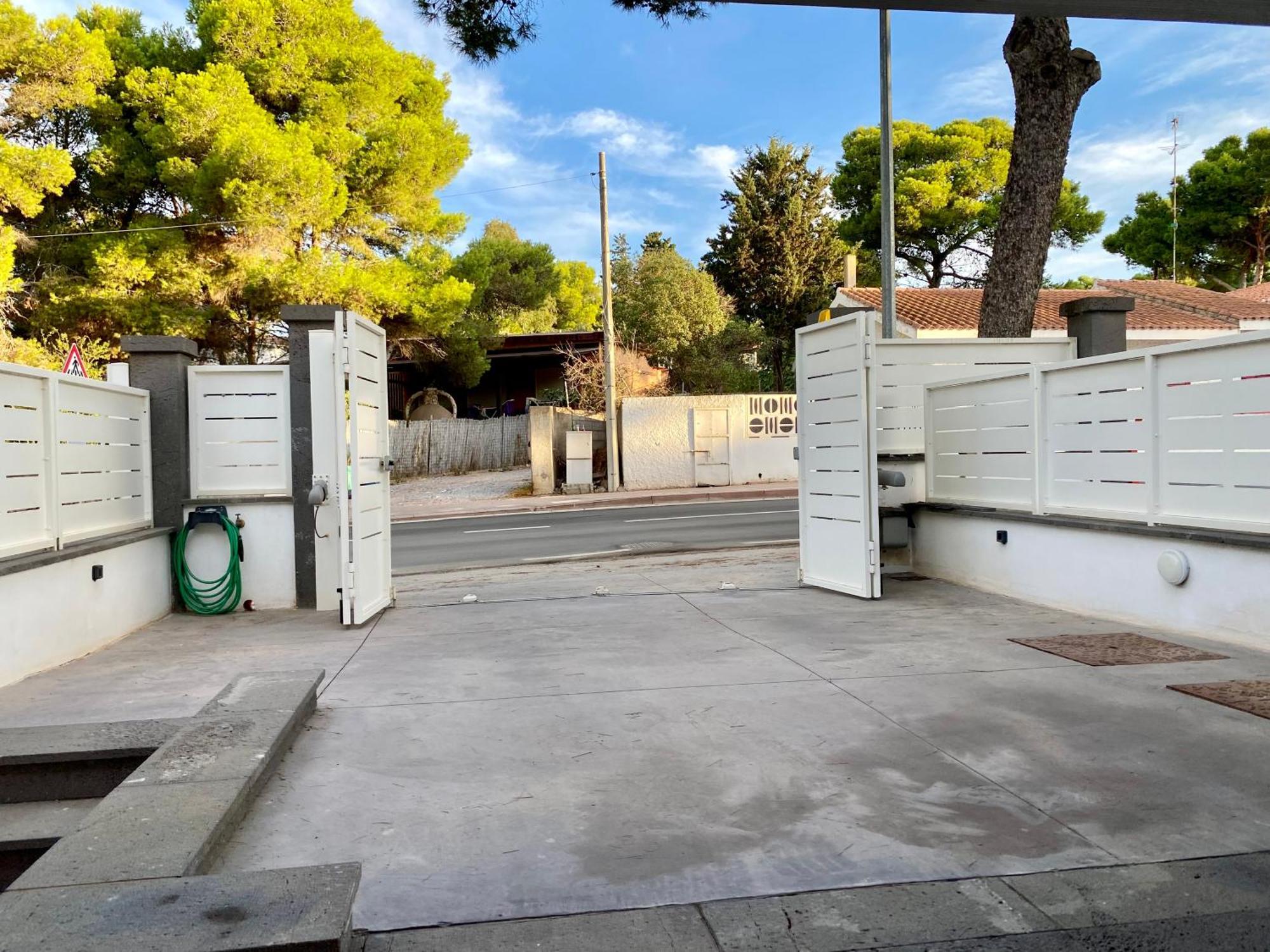 Nuova Residenza Dei 7 Pini A Pochi Passi Dal Mare Apartment Porto Pino Exterior photo